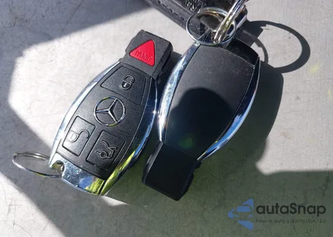 2019 Mercedes-Benz Glc 300 4Matic z USA, uszkodzony, nr VIN WDC0G4KB1KV178713